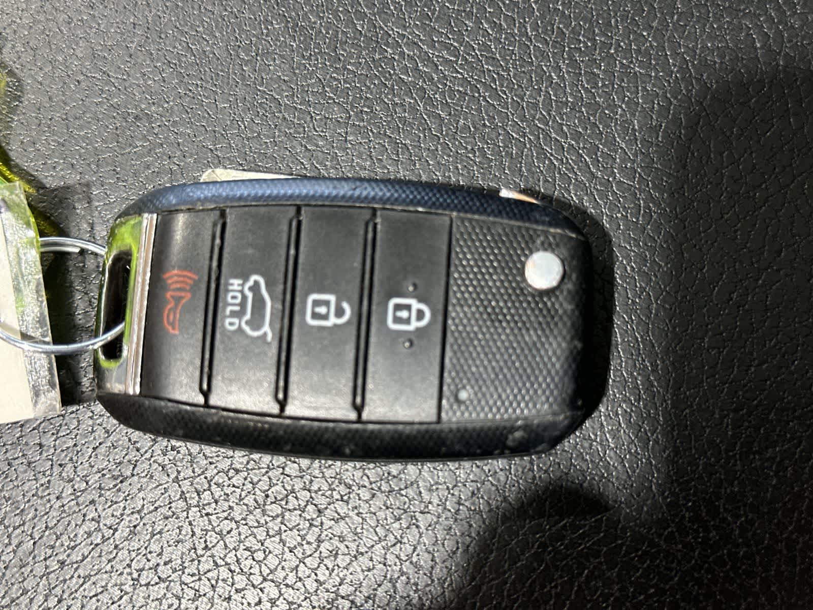 Thumbnail: 2015 Kia Sedona - 32