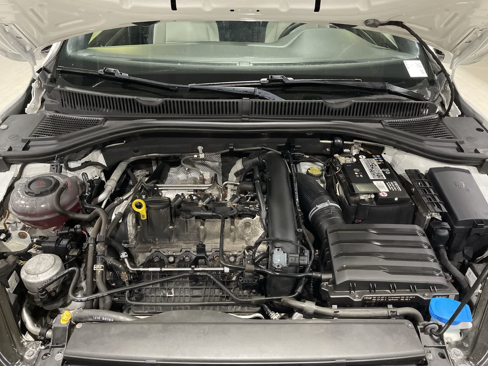 Thumbnail: 2019 Volkswagen Jetta - 21