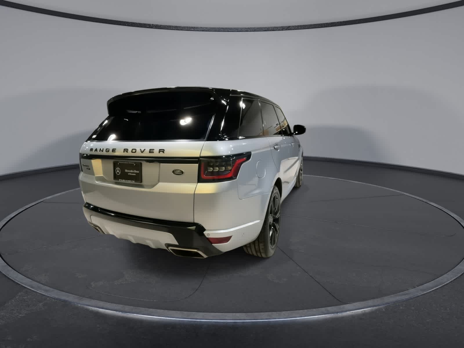 Thumbnail: 2022 Land Rover Range Rover Sport - 11