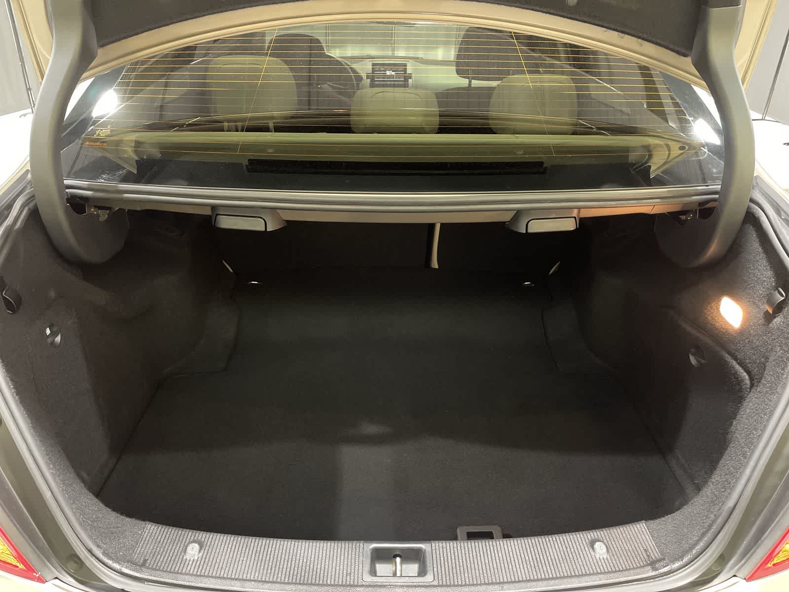Thumbnail: 2009 Mercedes-Benz C-Class - 31