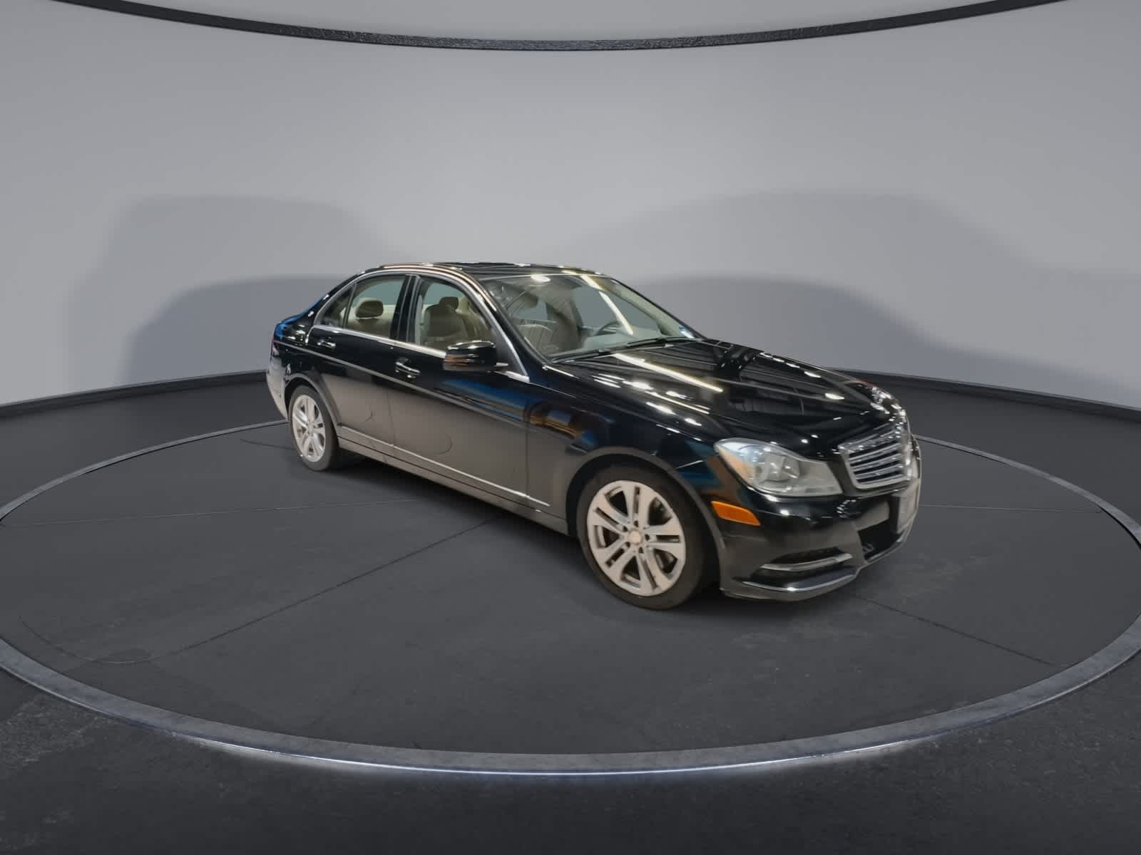 Thumbnail: 2014 Mercedes-Benz C-Class - 2