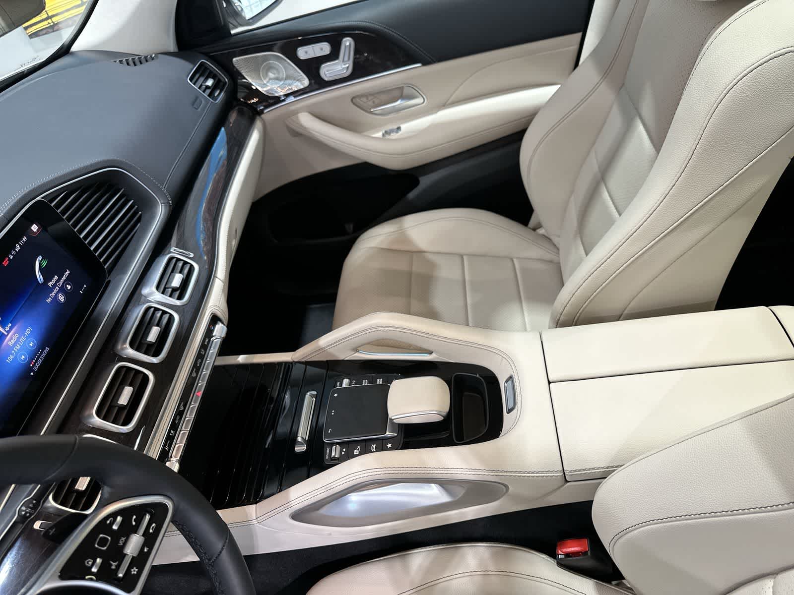 Thumbnail: 2022 Mercedes-Benz GLE - 28