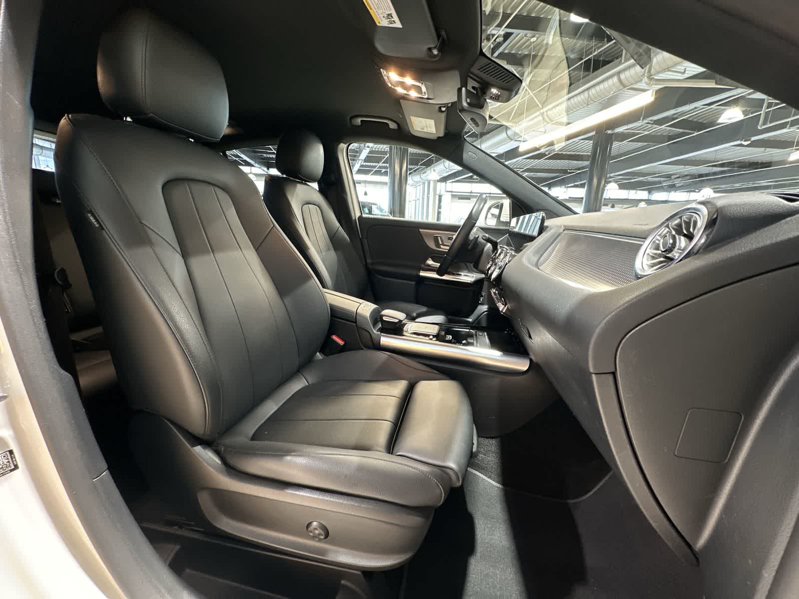 Thumbnail: 2023 Mercedes-Benz GLA - 26