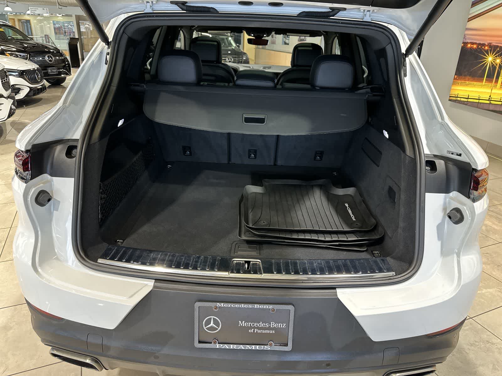 Thumbnail: 2024 Porsche Cayenne - 30