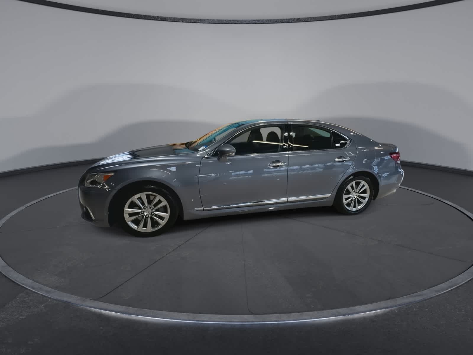 Thumbnail: 2016 Lexus LS - 6