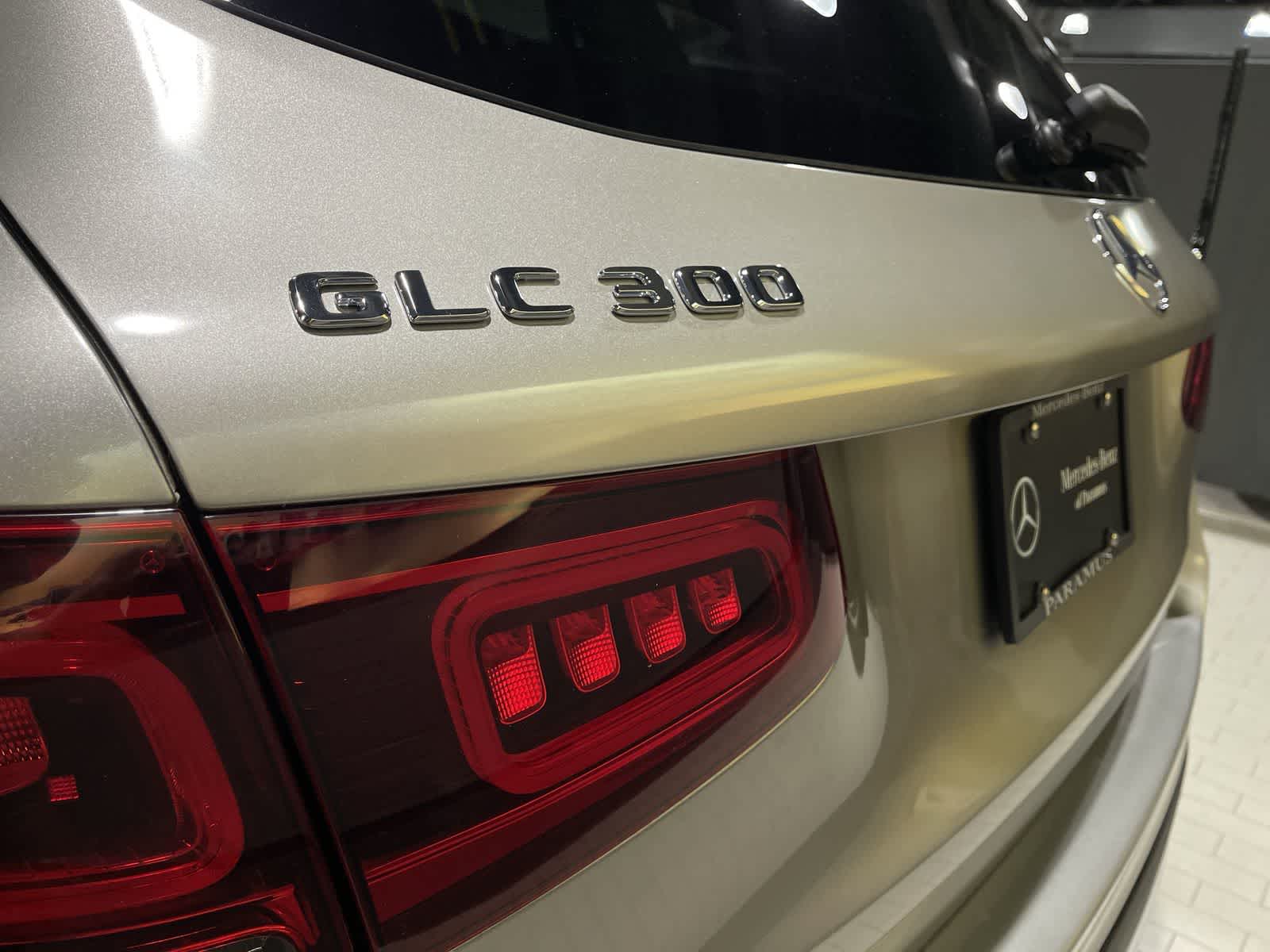 Thumbnail: 2022 Mercedes-Benz GLC - 19