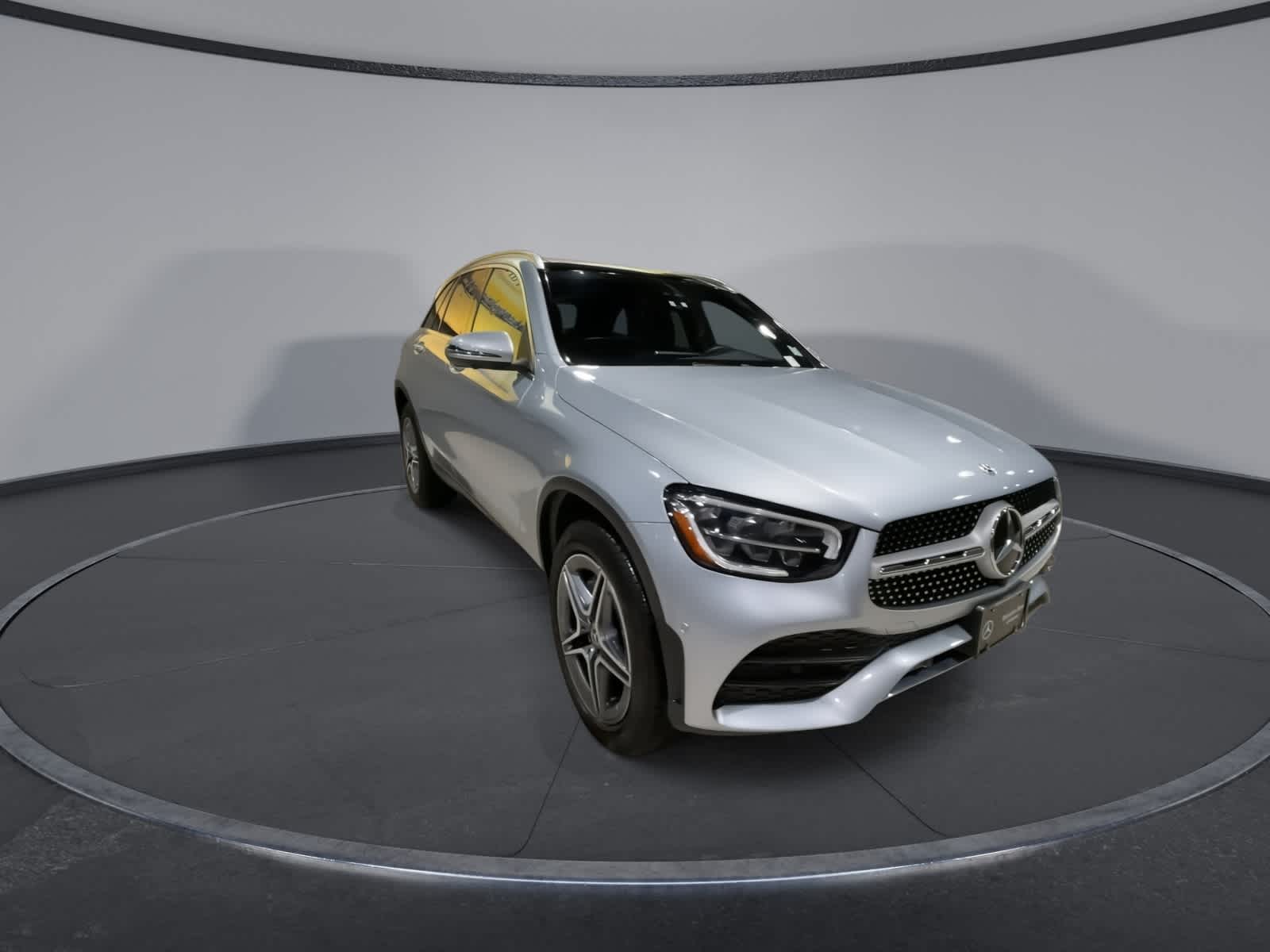 2022 Mercedes Benz GLC 300 4MATIC photo 3
