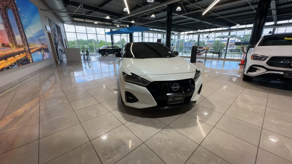 Used 2023 Nissan Maxima SR Sedan