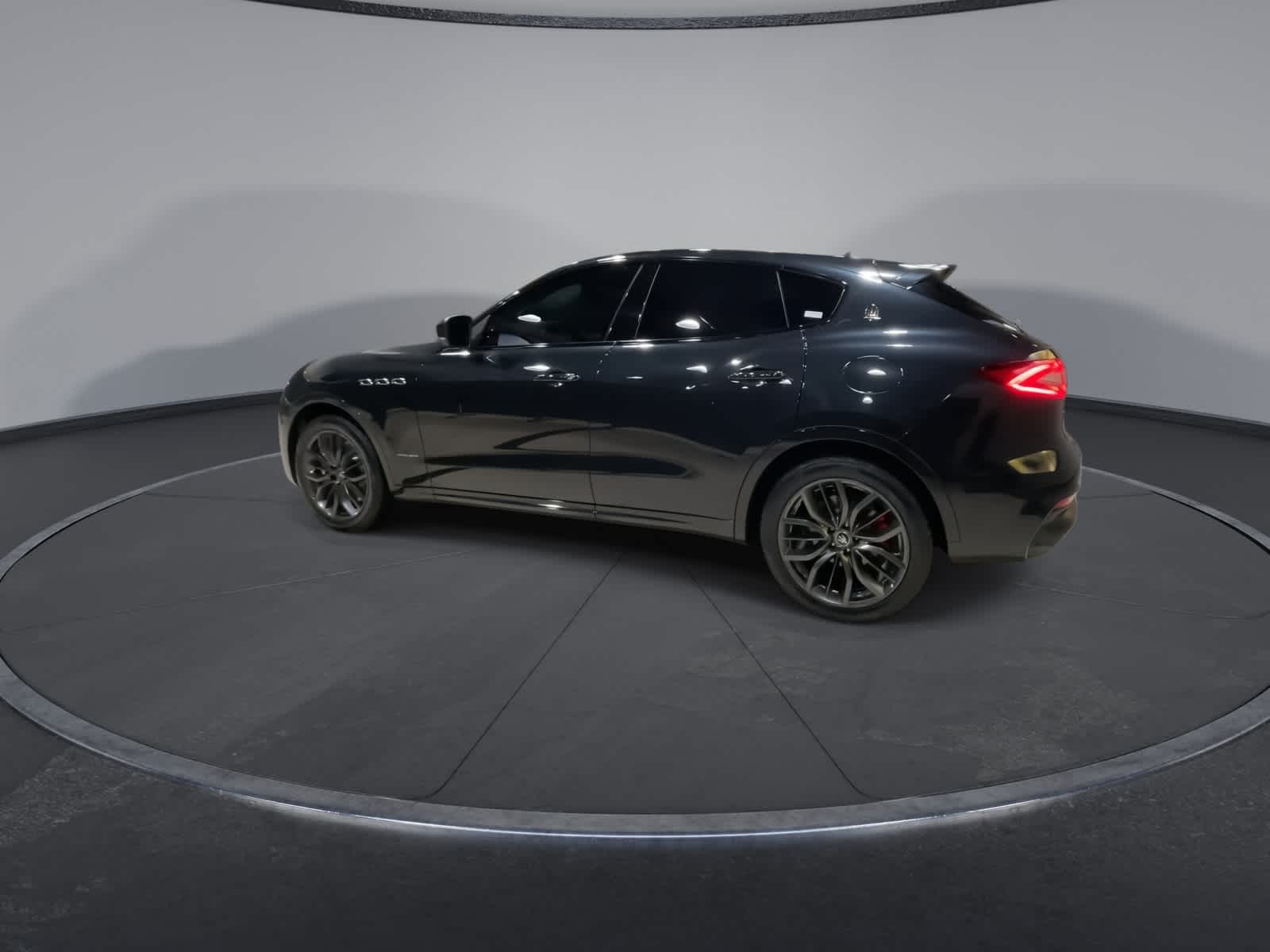 Thumbnail: 2020 Maserati Levante - 9