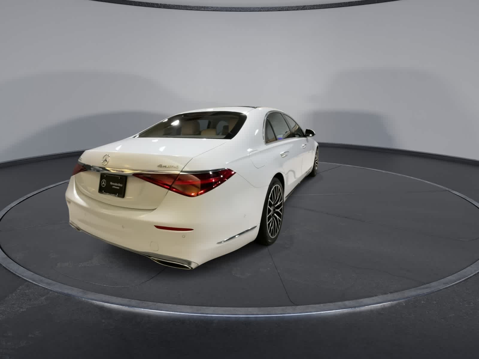 Thumbnail: 2024 Mercedes-Benz S-Class - 11