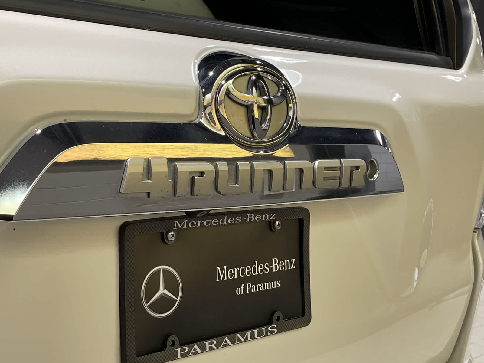 Thumbnail: 2011 Toyota 4Runner - 19
