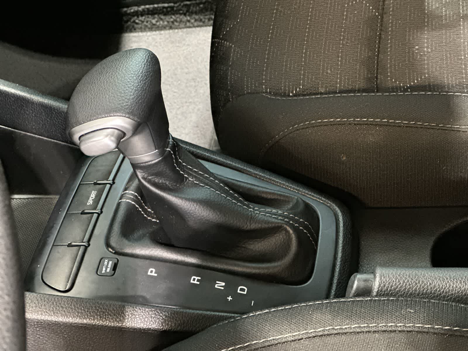 Thumbnail: 2022 Kia Rio - 29