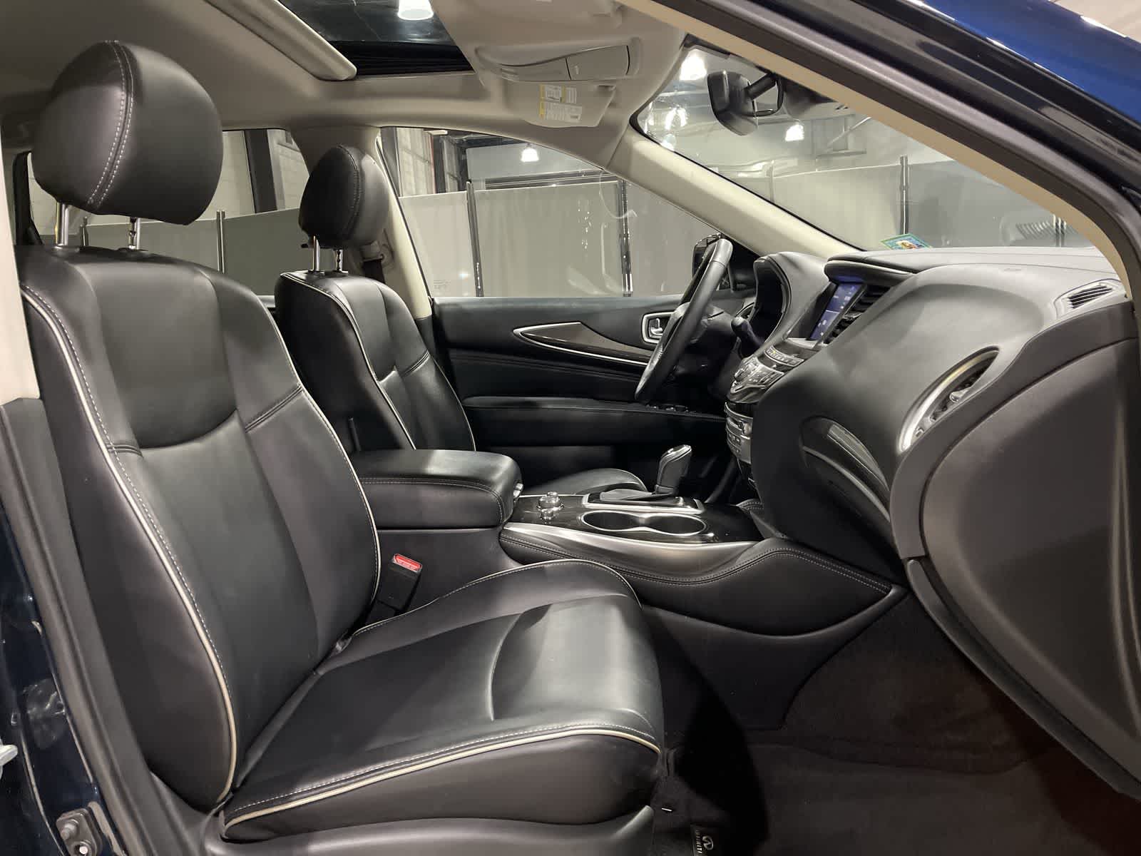 Thumbnail: 2020 INFINITI QX60 - 26