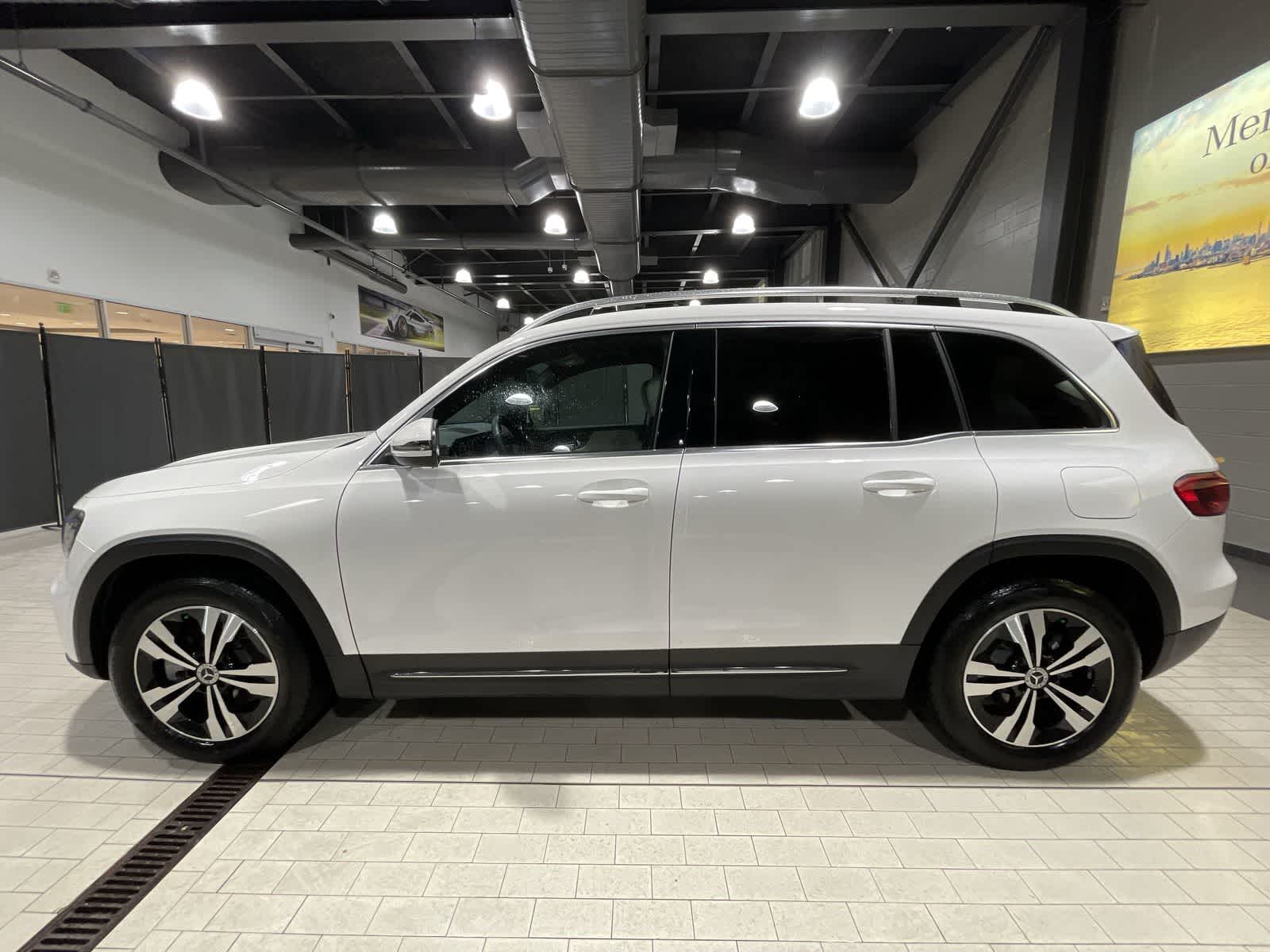 Thumbnail: 2025 Mercedes-Benz GLB - 15