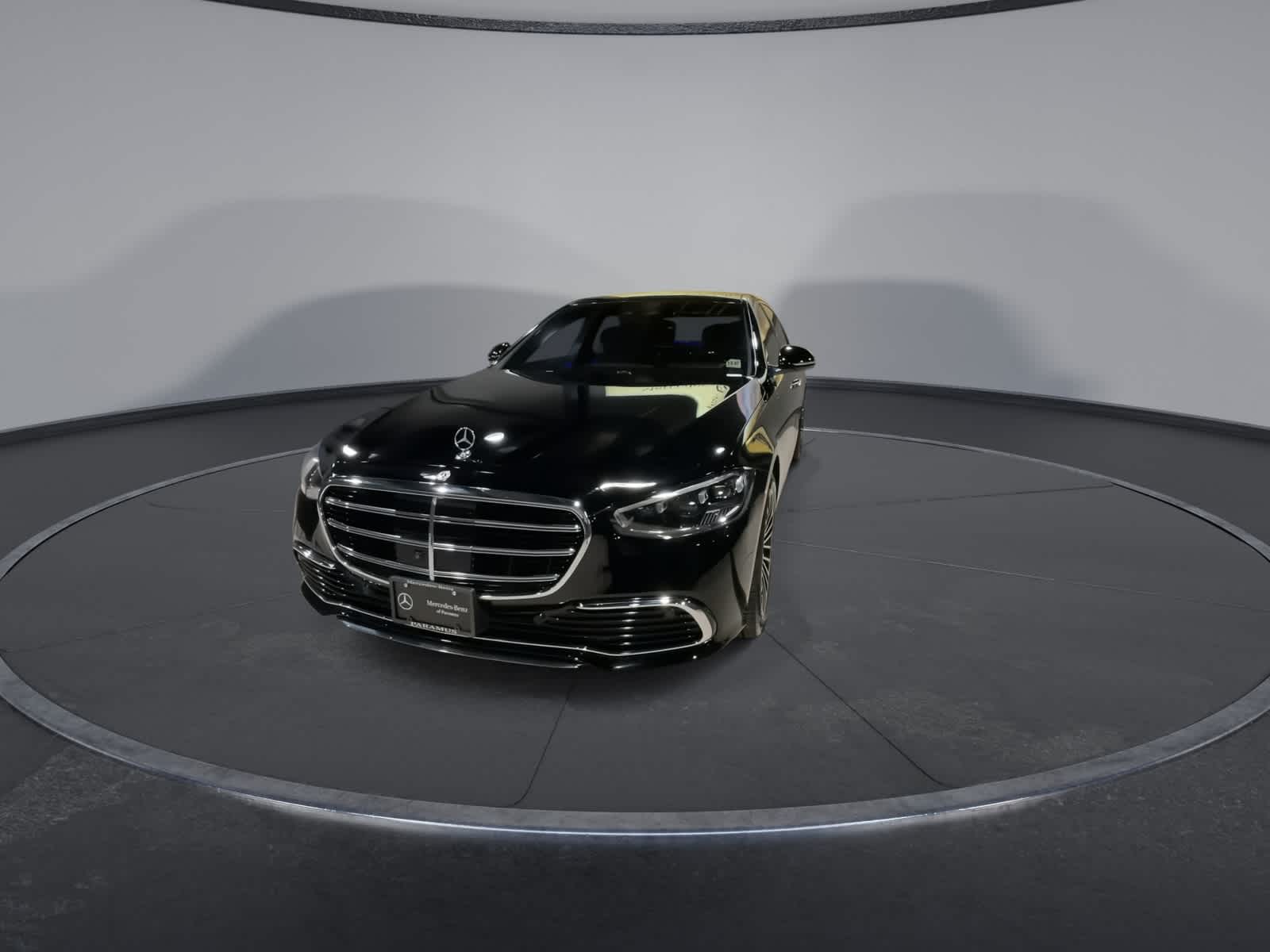 Thumbnail: 2023 Mercedes-Benz S-Class - 5