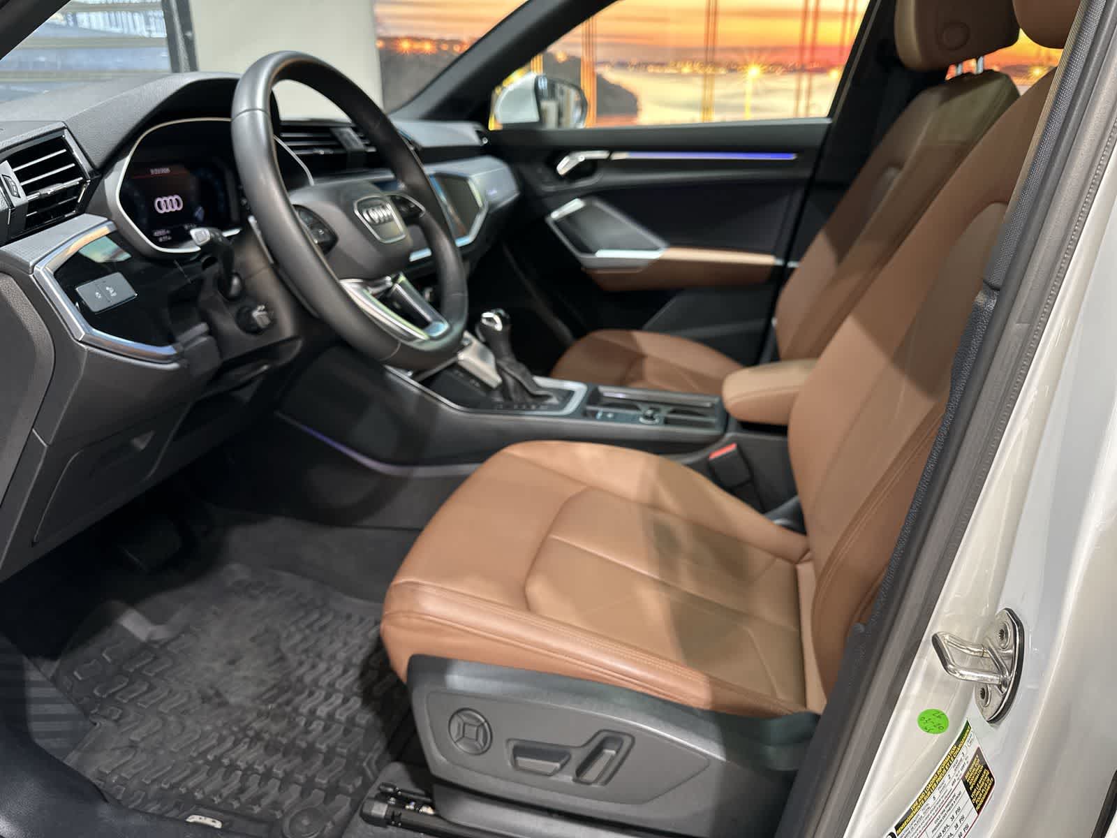 Thumbnail: 2022 Audi Q3 - 14