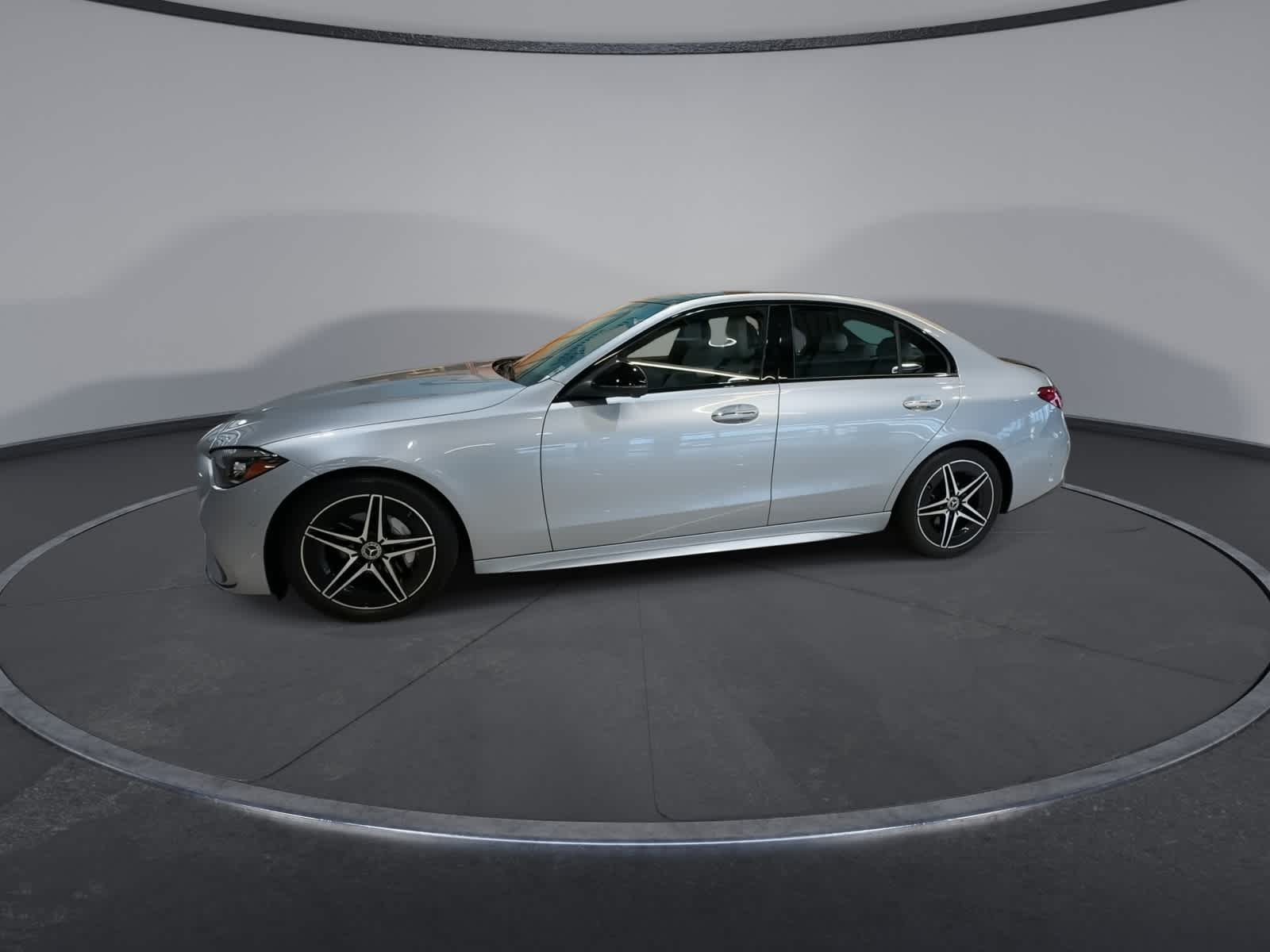 Thumbnail: 2023 Mercedes-Benz C-Class - 6