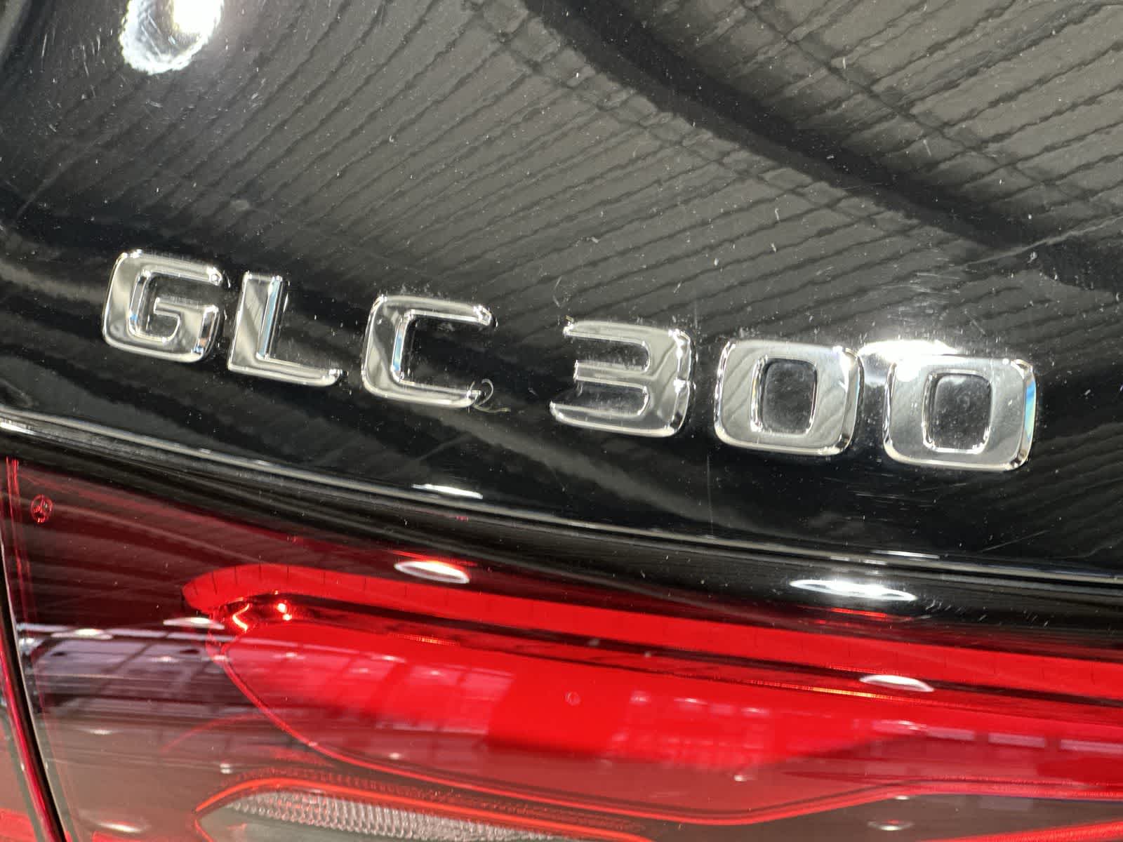 Thumbnail: 2025 Mercedes-Benz GLC - 19