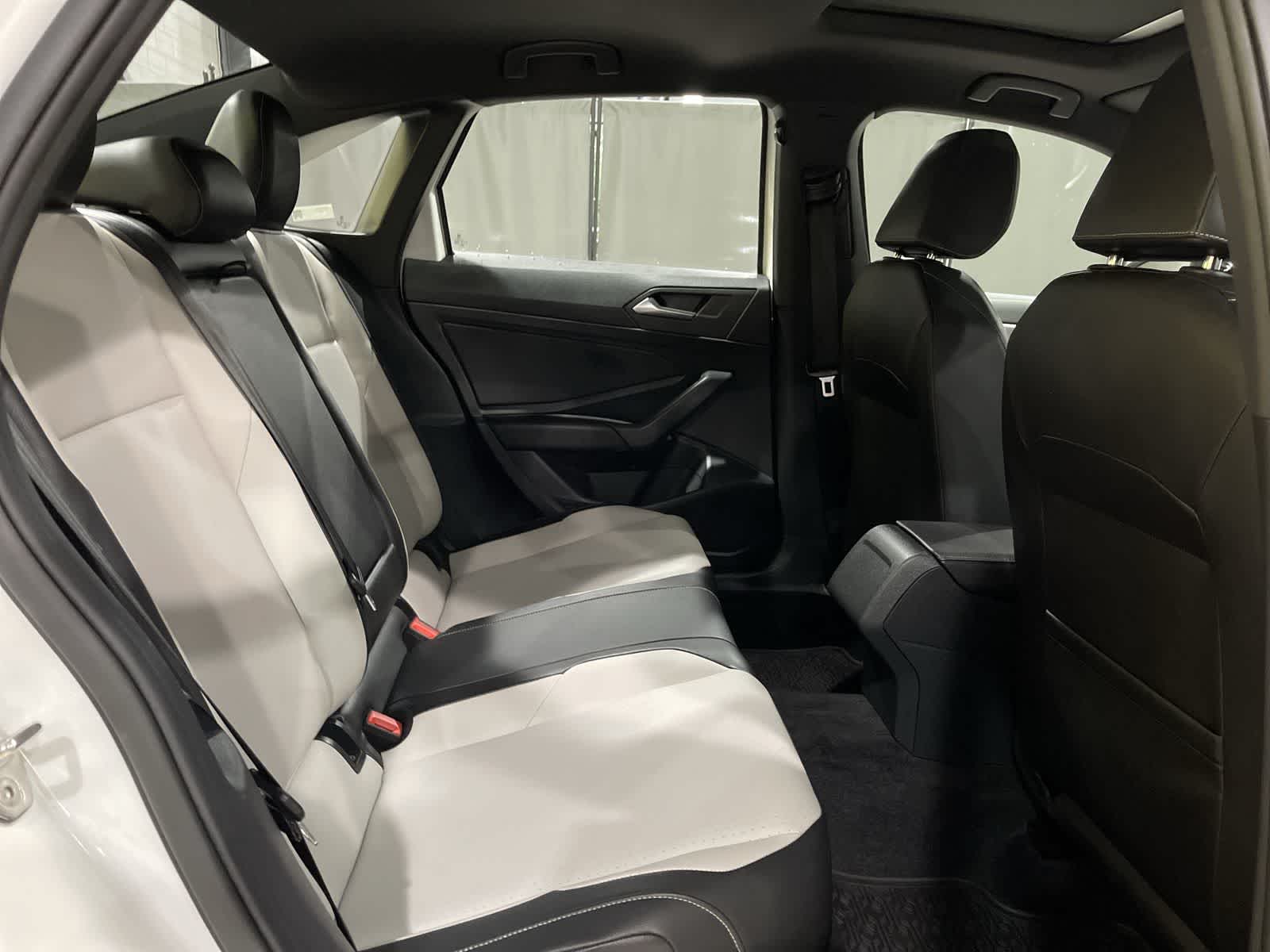Thumbnail: 2019 Volkswagen Jetta - 25