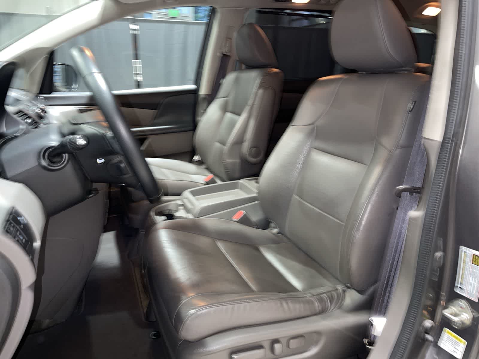 Thumbnail: 2015 Honda Odyssey - 23