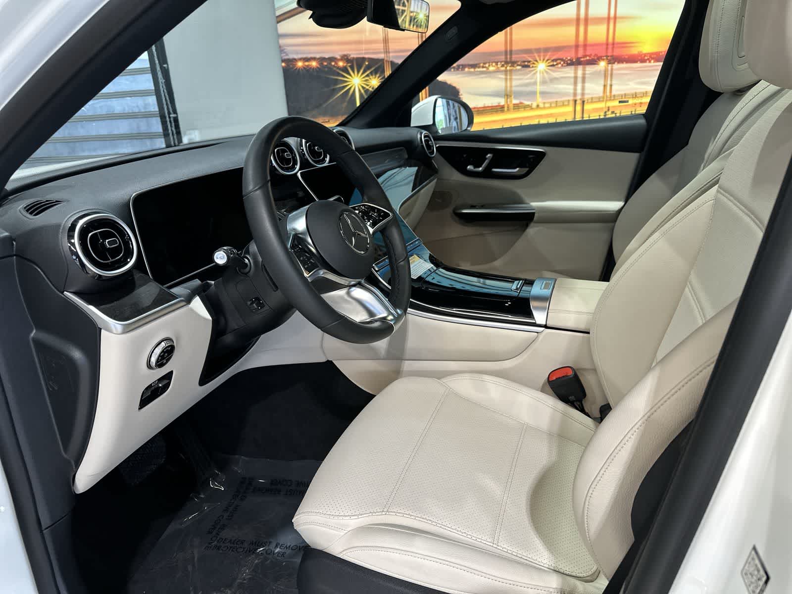 Thumbnail: 2026 Mercedes-Benz GLC - 14