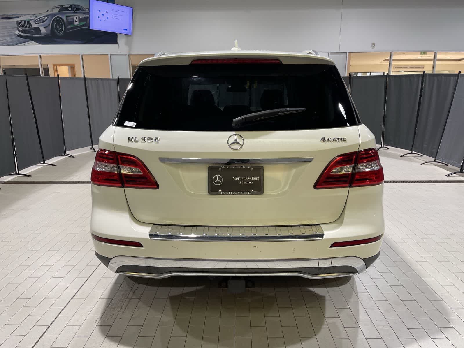 Thumbnail: 2013 Mercedes-Benz M-Class - 17