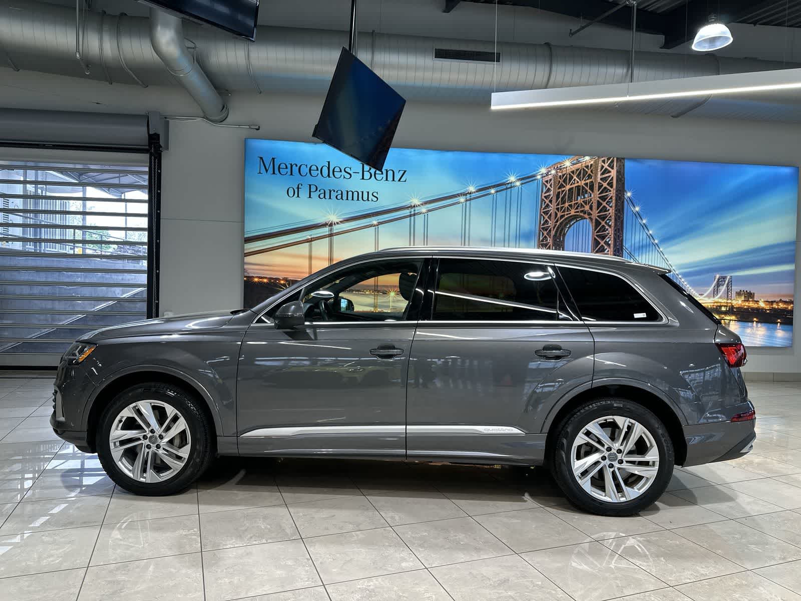 Thumbnail: 2020 Audi Q7 - 15