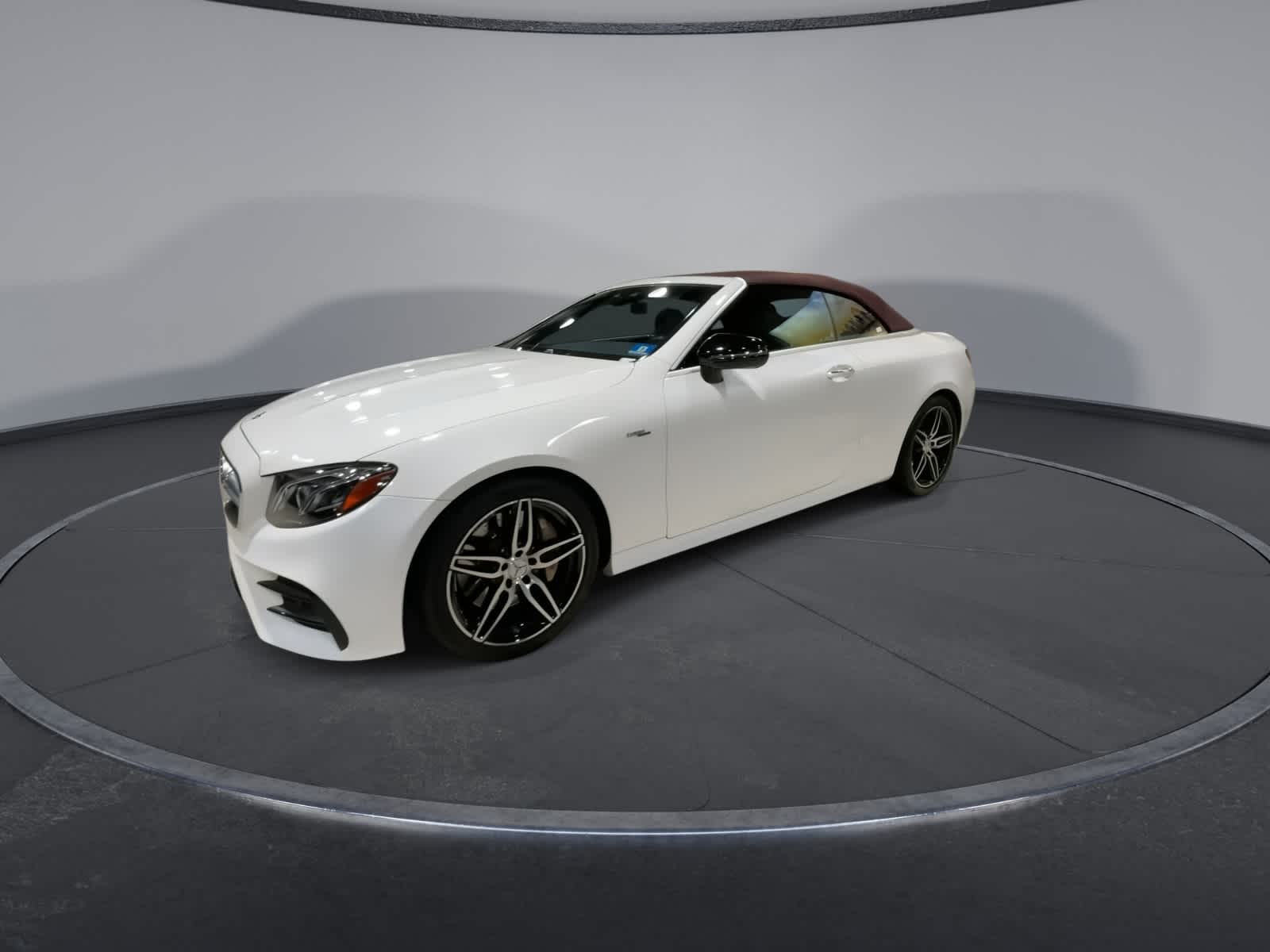 Thumbnail: 2020 Mercedes-Benz E-Class - 6