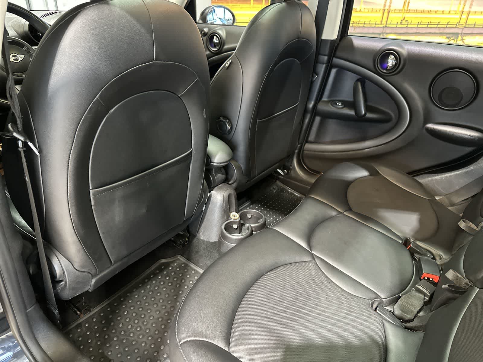 Thumbnail: 2014 MINI Cooper Countryman - 24