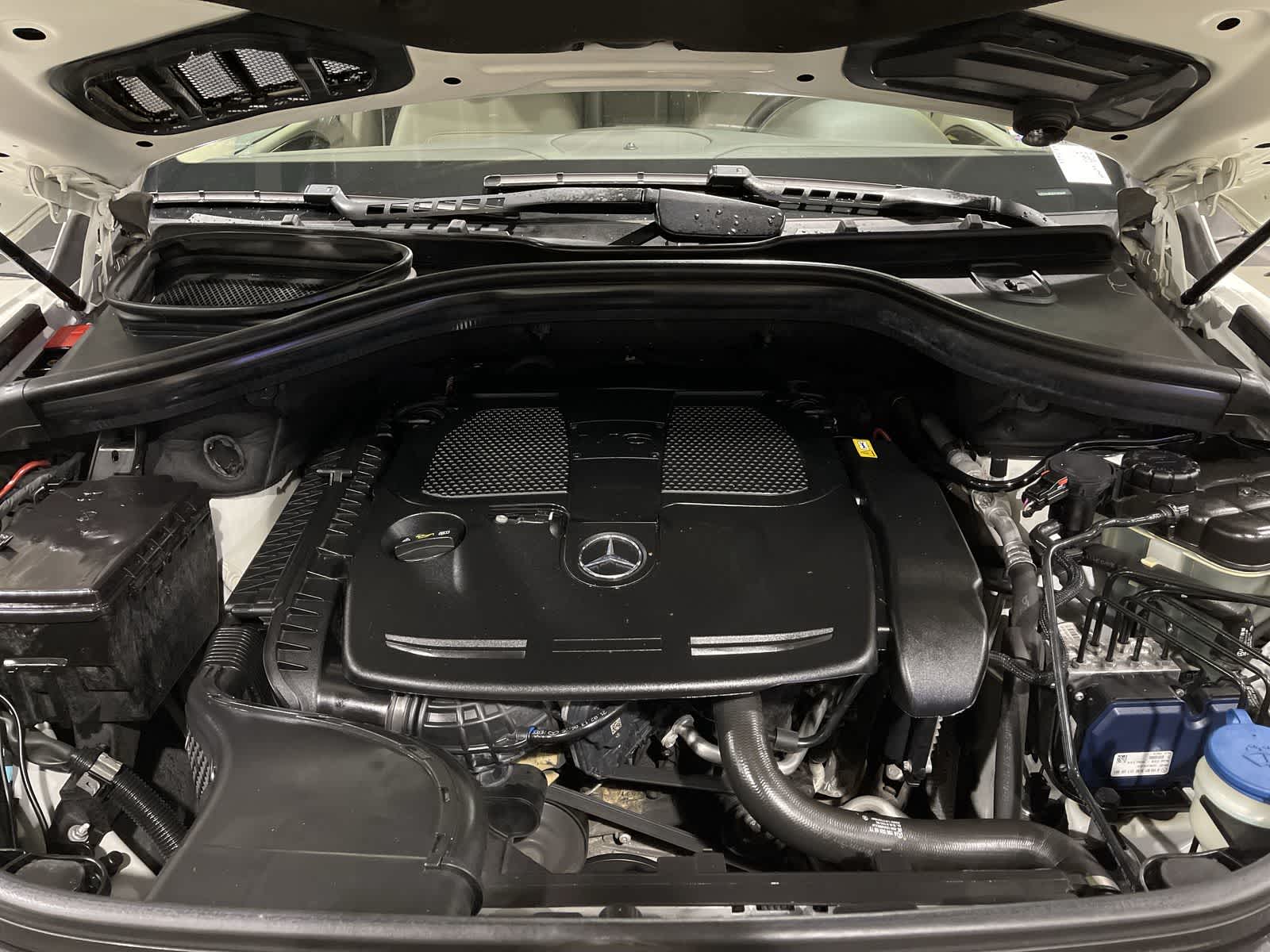 Thumbnail: 2013 Mercedes-Benz M-Class - 21
