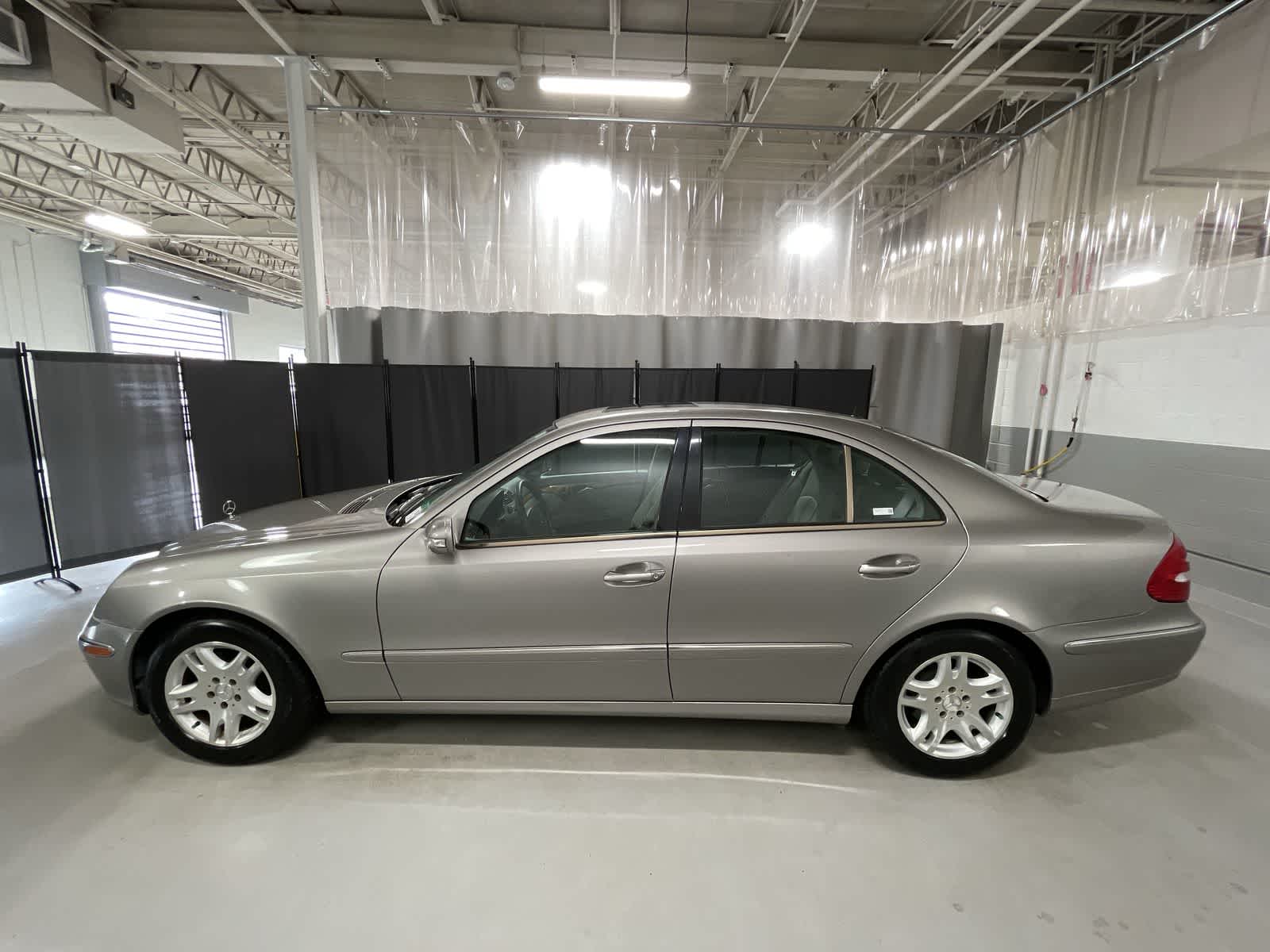 Thumbnail: 2006 Mercedes-Benz E-Class - 15