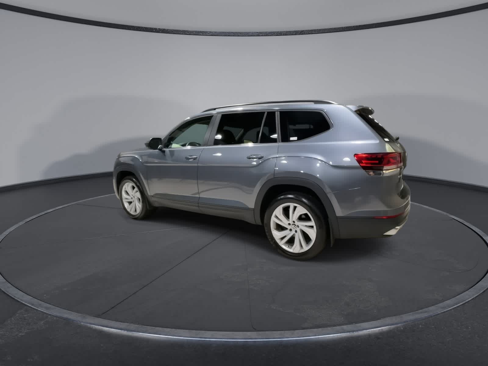 Thumbnail: 2022 Volkswagen Atlas - 8