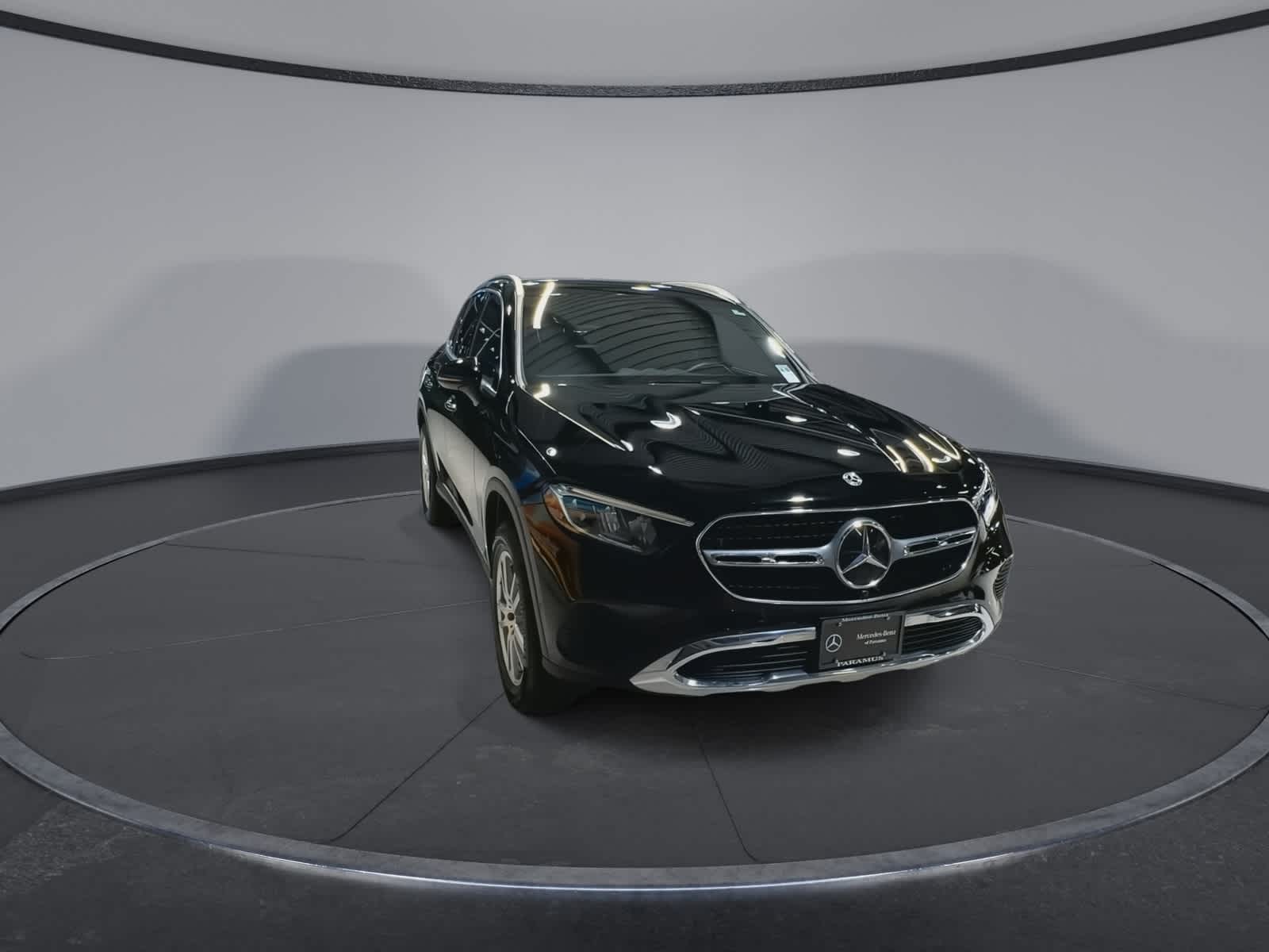 Thumbnail: 2023 Mercedes-Benz GLC - 2
