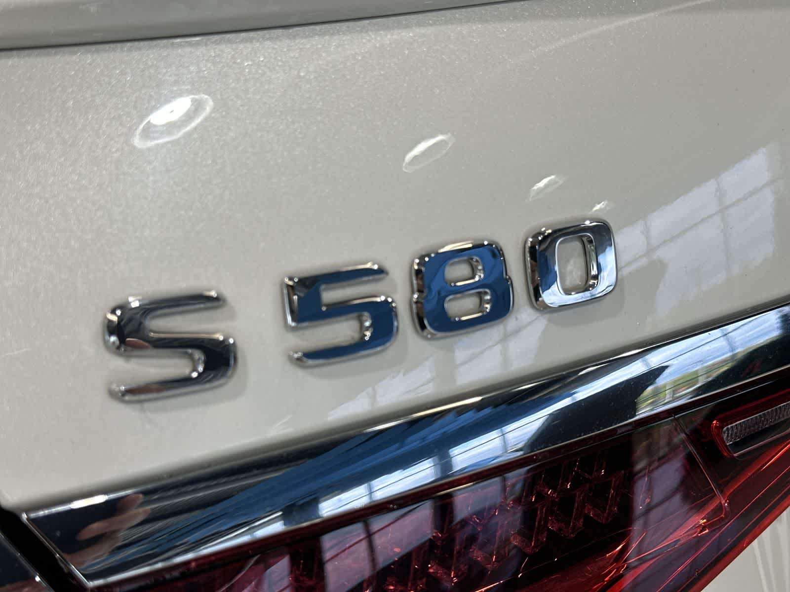 Thumbnail: 2021 Mercedes-Benz S-Class - 19