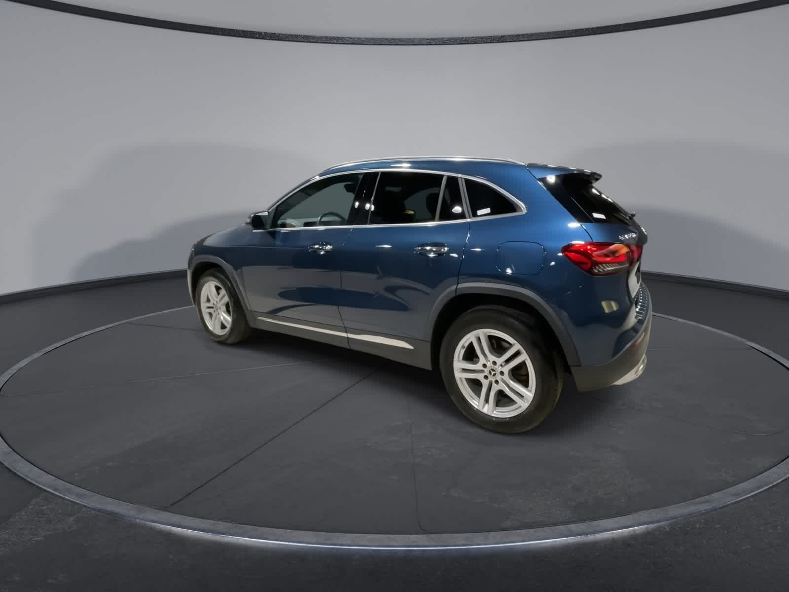 Thumbnail: 2023 Mercedes-Benz GLA - 8