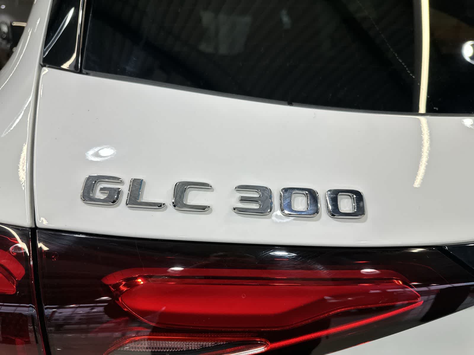 Thumbnail: 2024 Mercedes-Benz GLC - 19