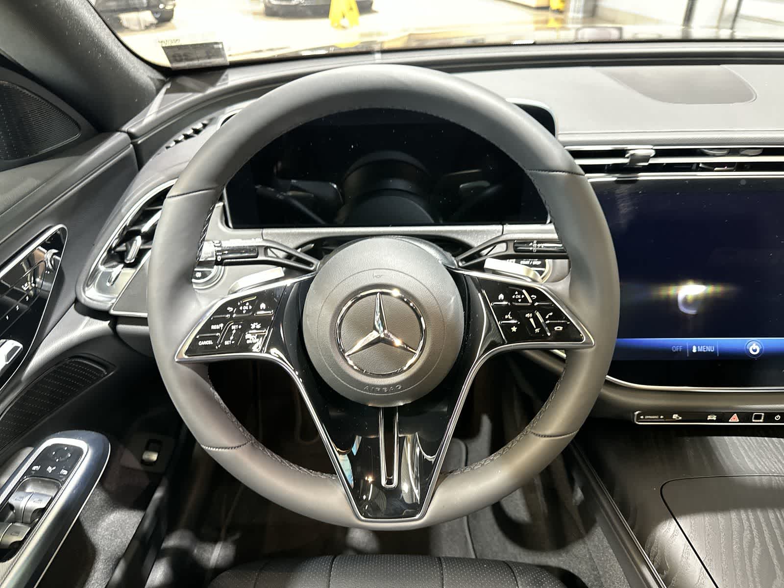 Thumbnail: 2025 Mercedes-Benz E-Class - 27