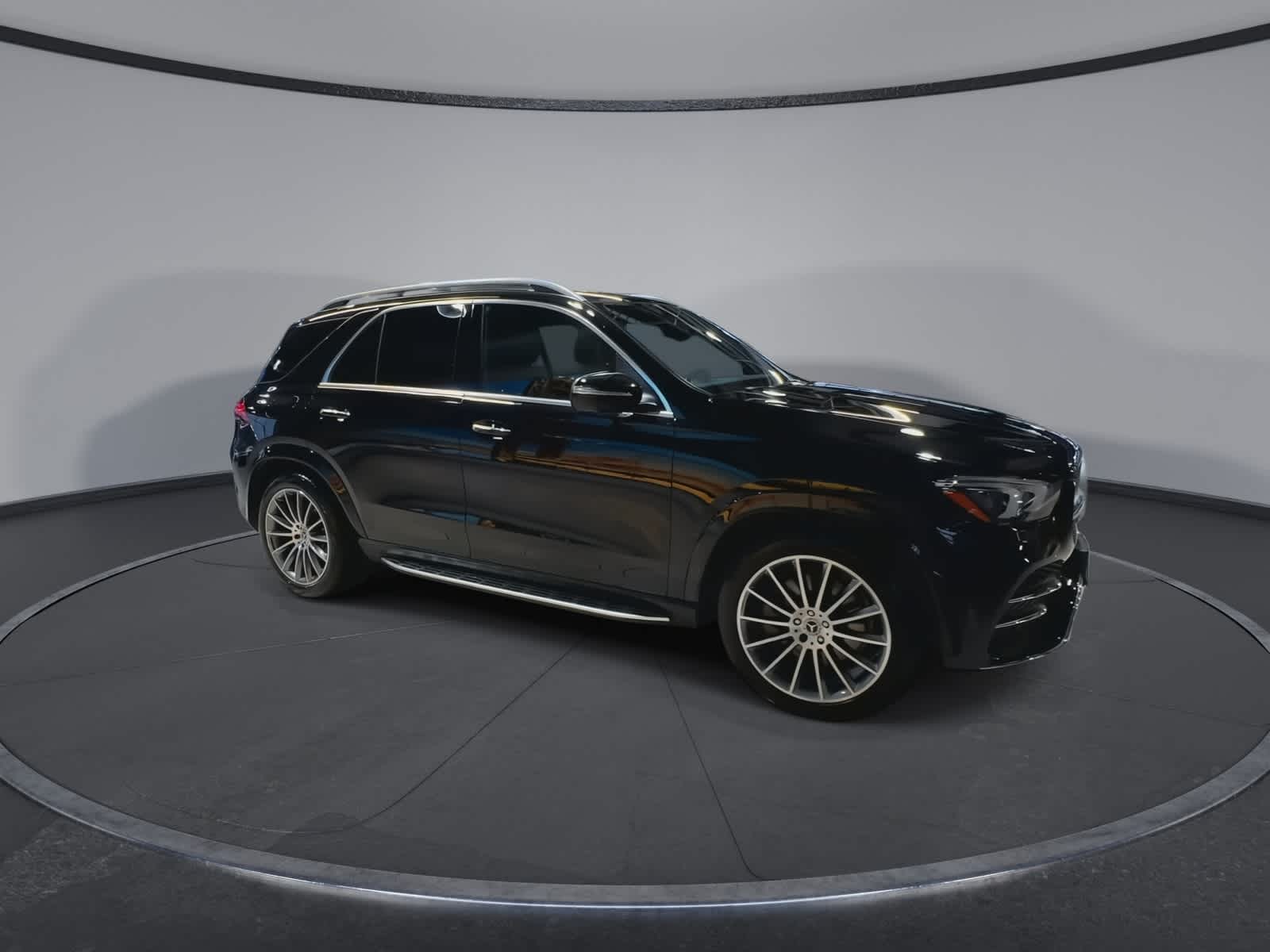 Thumbnail: 2022 Mercedes-Benz GLE - 2