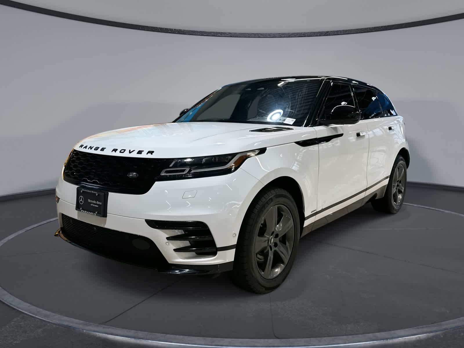 2021 Land Rover Range Rover Velar R-Dynamic S -
                  Paramus, NJ