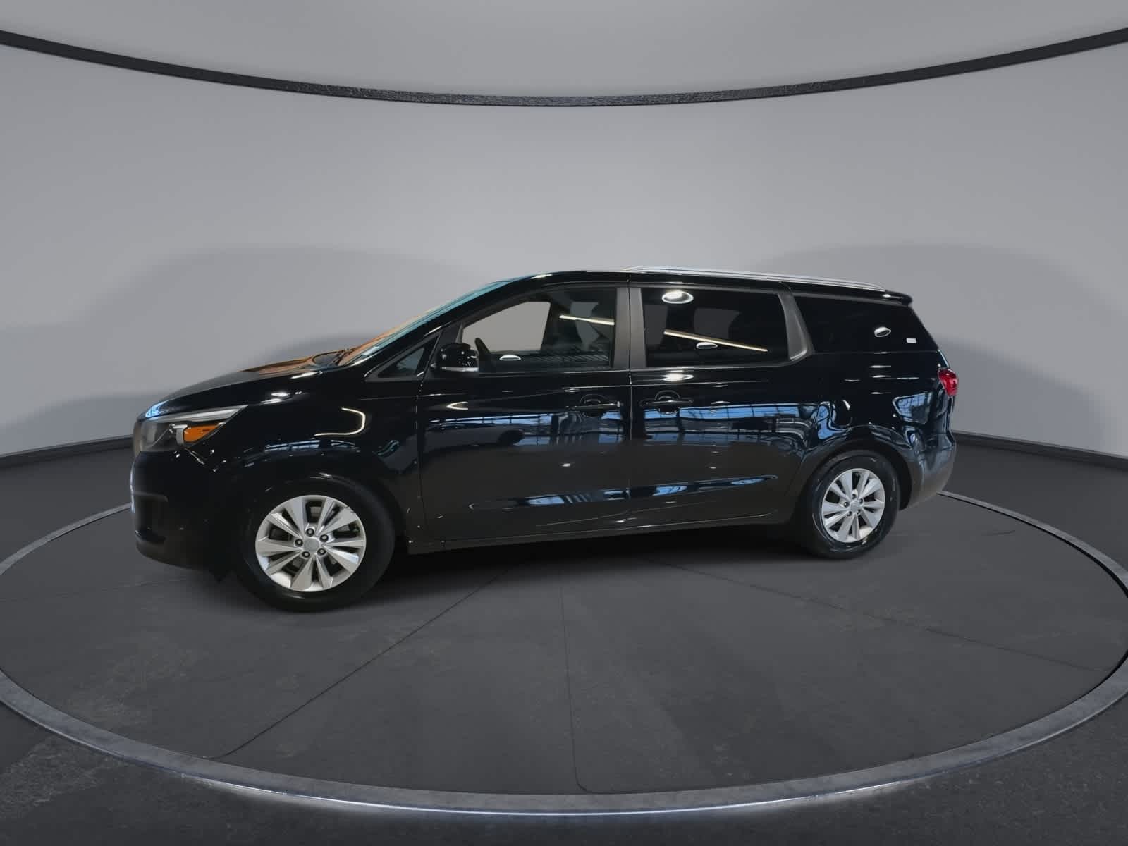 Thumbnail: 2015 Kia Sedona - 6