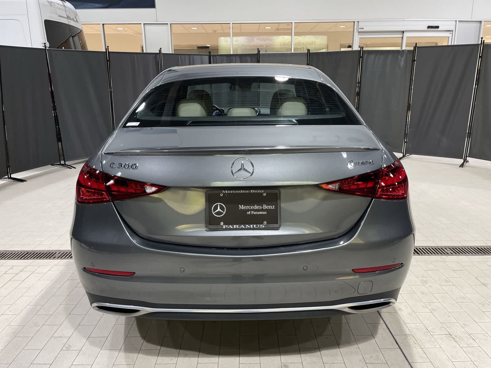 Thumbnail: 2022 Mercedes-Benz C-Class - 17