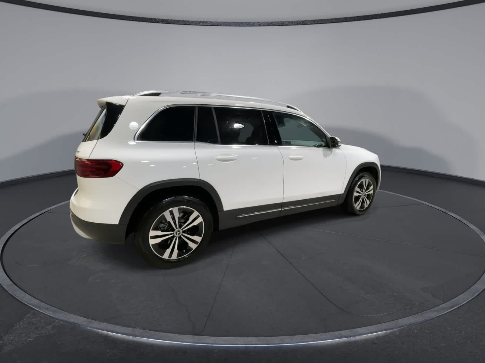 Thumbnail: 2025 Mercedes-Benz GLB - 12