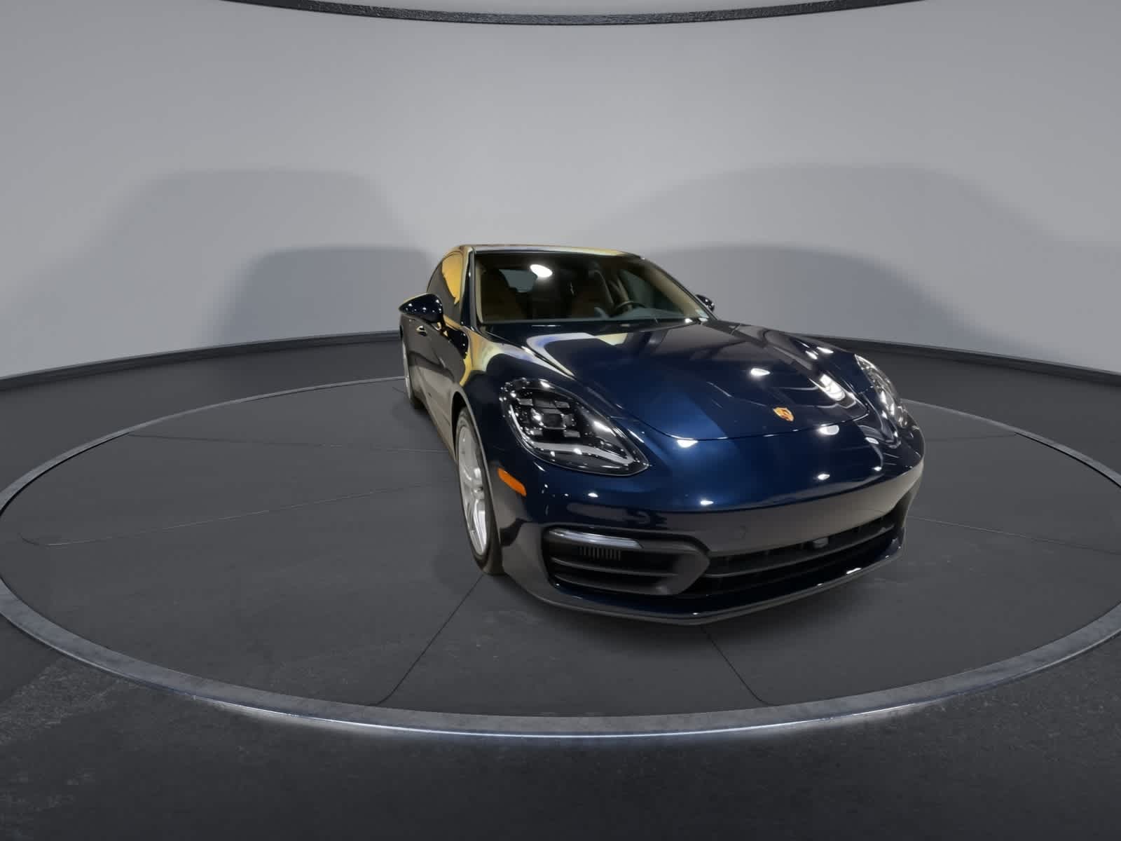 Thumbnail: 2022 Porsche Panamera - 3
