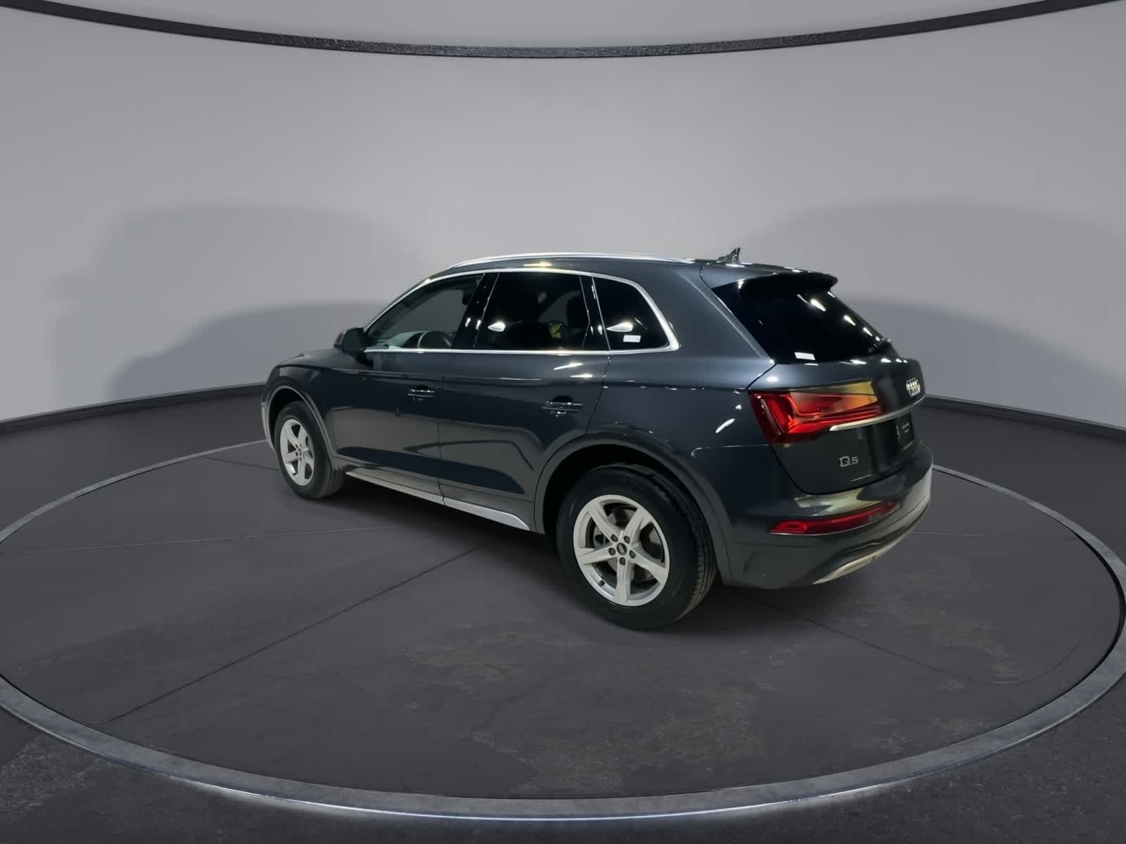 Thumbnail: 2023 Audi Q5 - 9