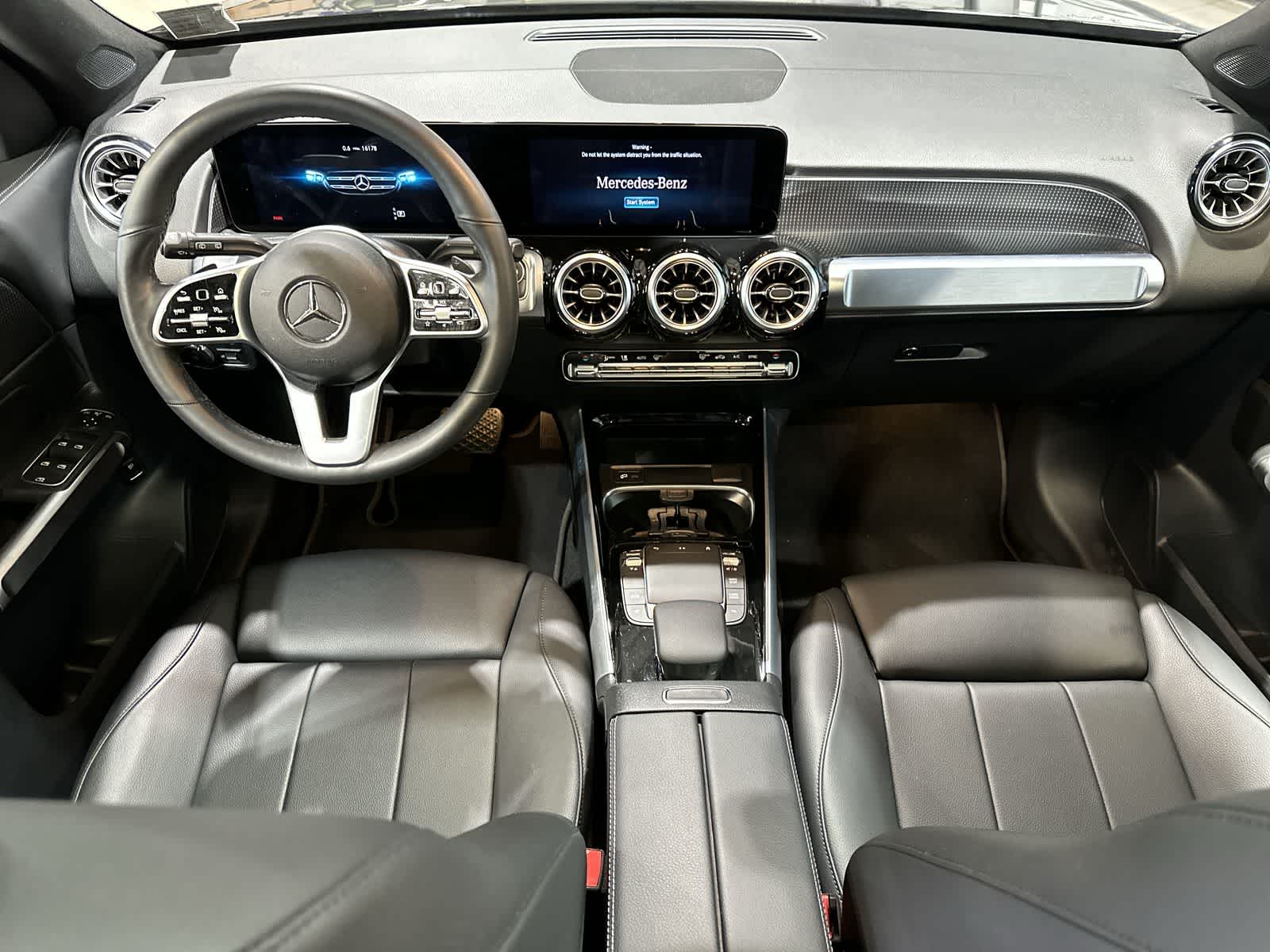 Thumbnail: 2022 Mercedes-Benz GLB - 22
