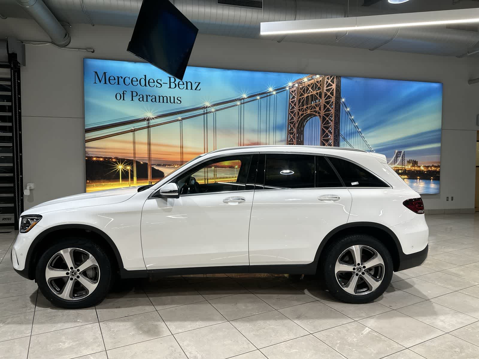 Thumbnail: 2022 Mercedes-Benz GLC - 15