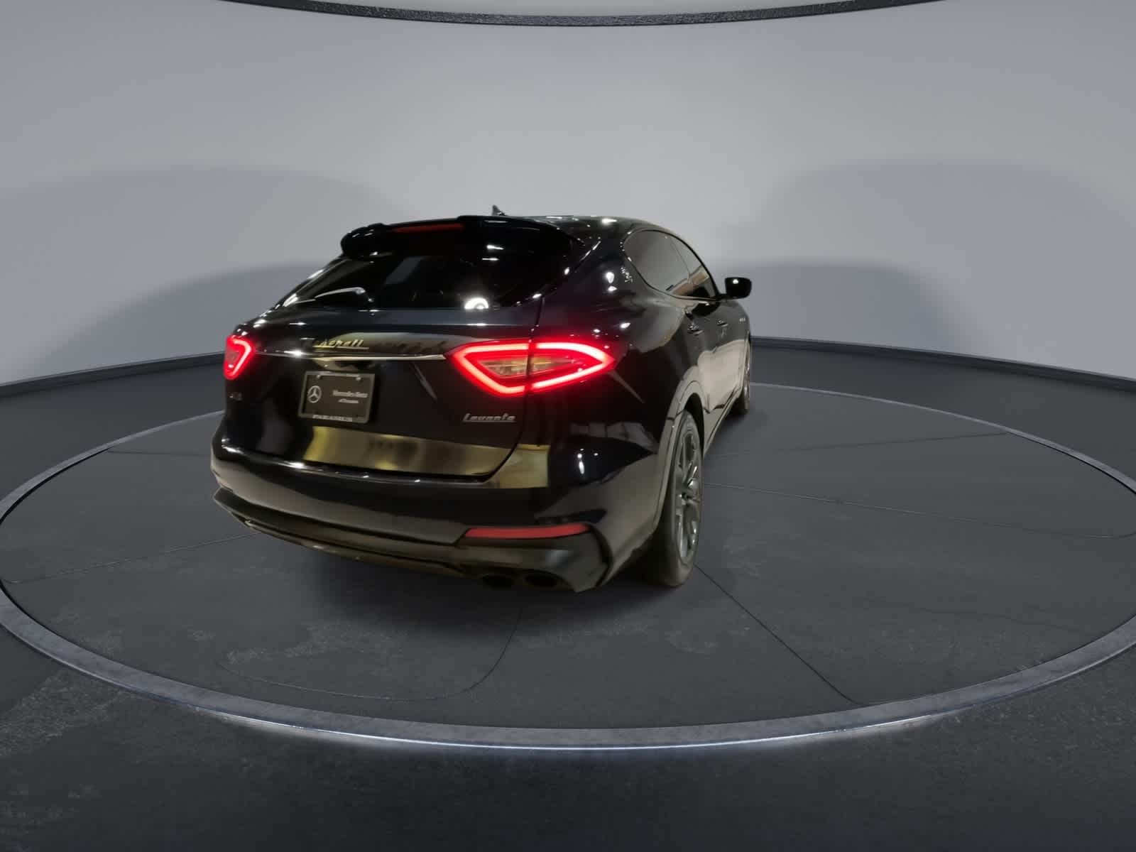 Thumbnail: 2020 Maserati Levante - 12