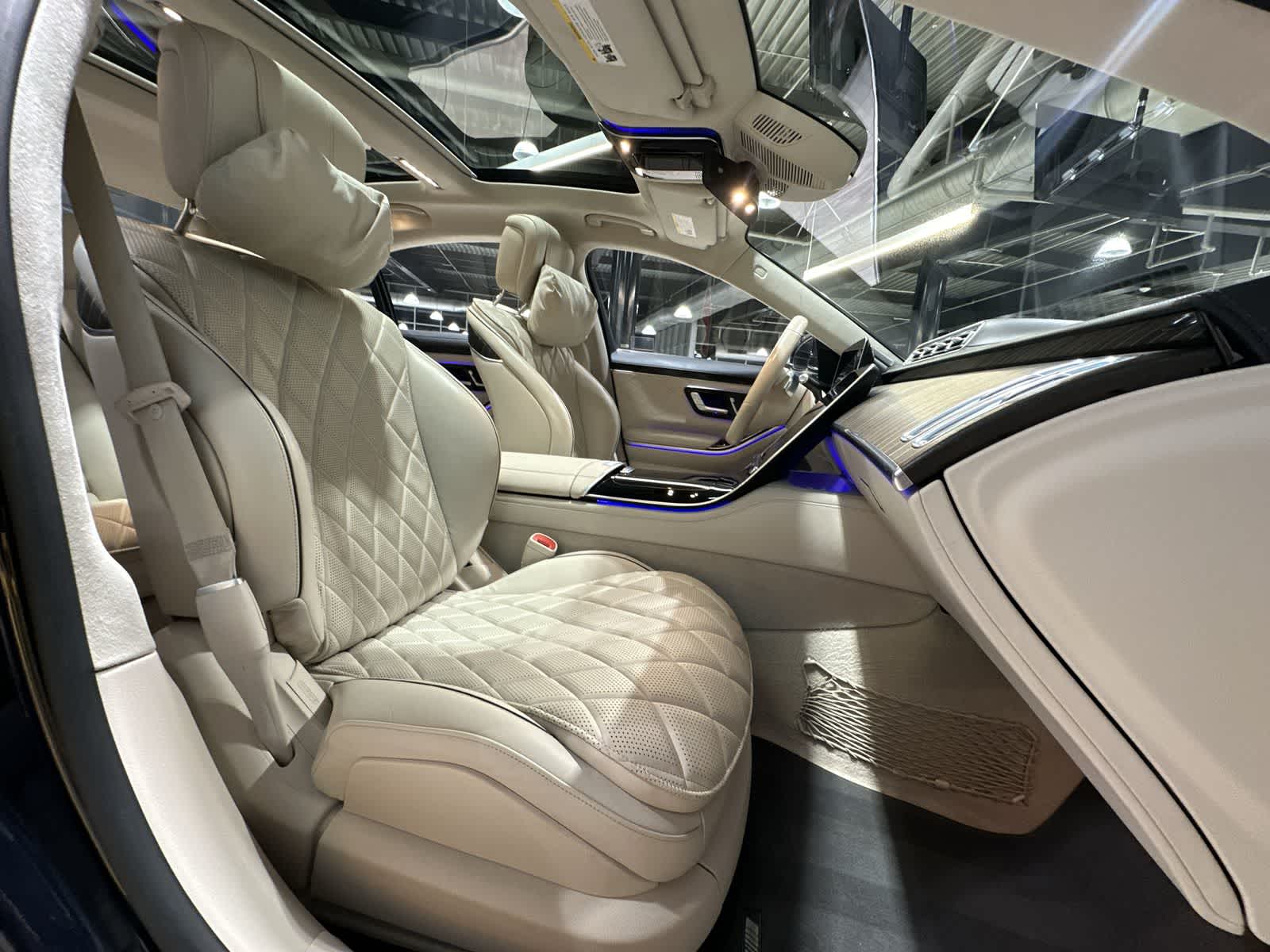 Thumbnail: 2022 Mercedes-Benz S-Class - 26