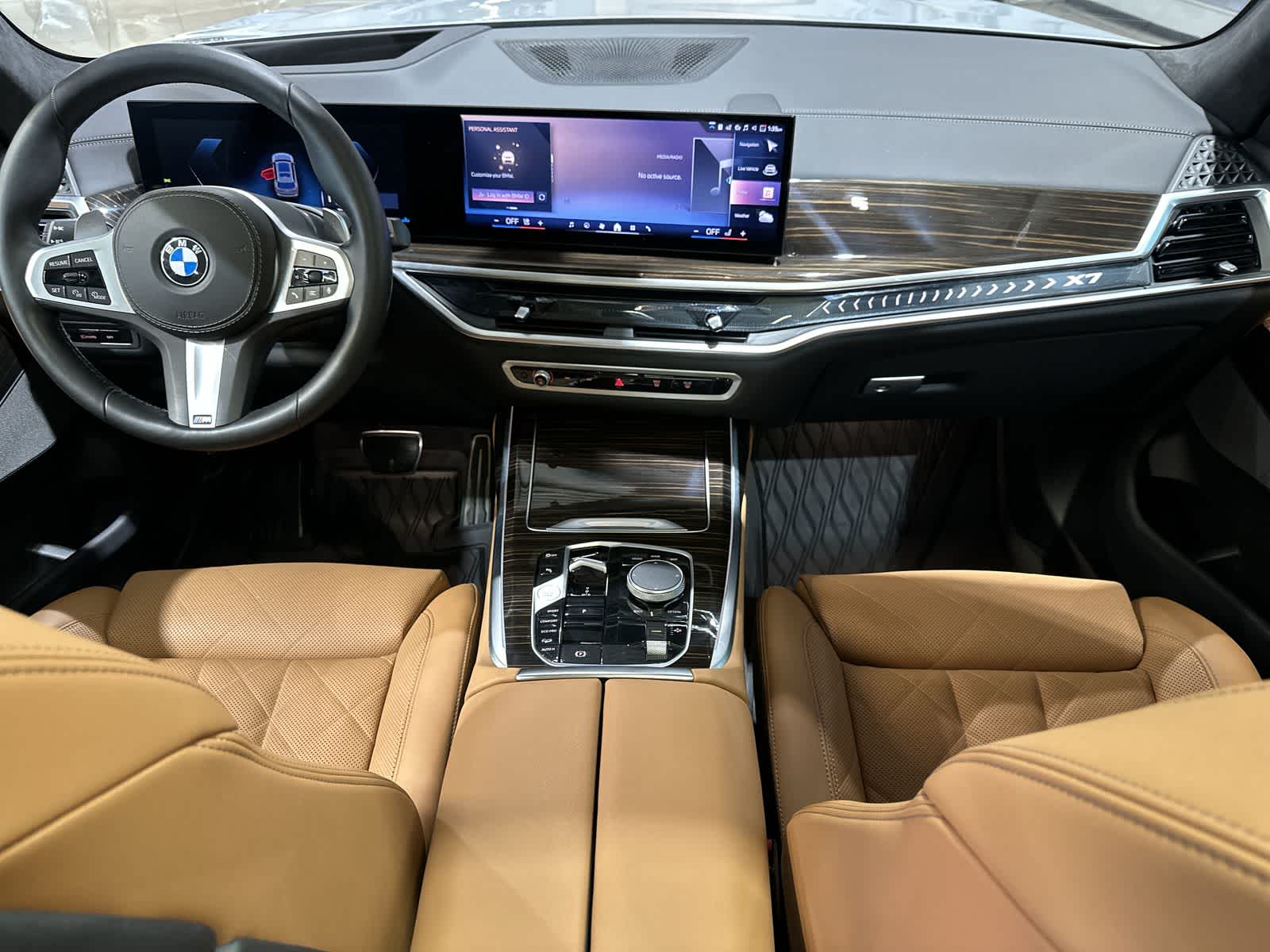 Thumbnail: 2025 BMW X7 - 22