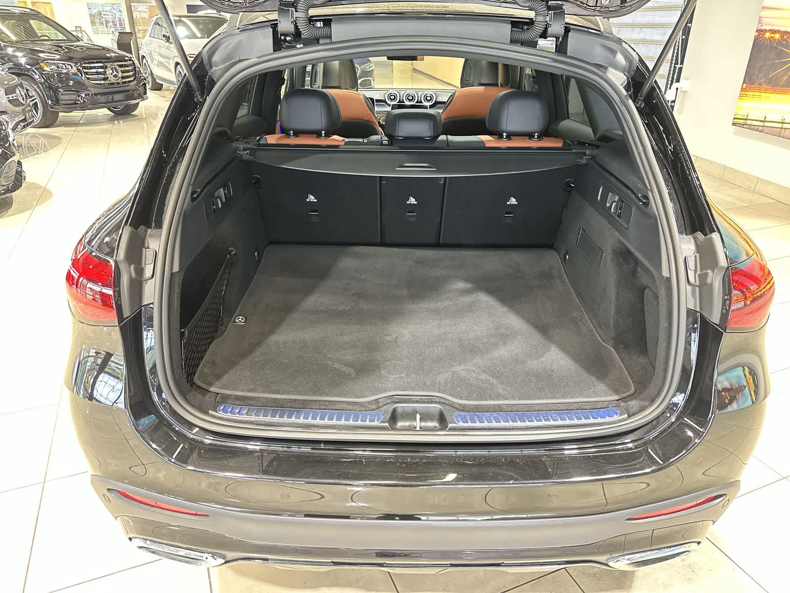 Thumbnail: 2026 Mercedes-Benz GLC - 31